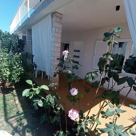Monas I Apartment Pjescana Uvala