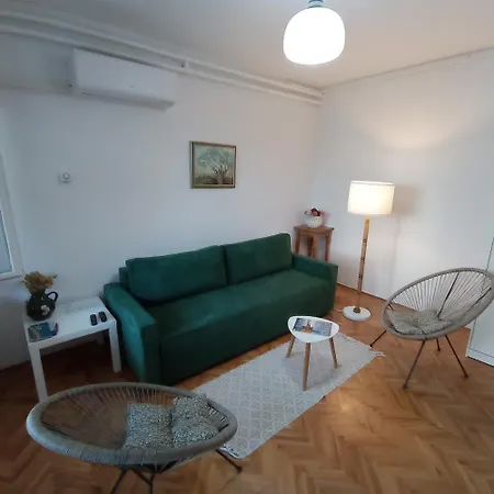 Monas I Pjescana Uvala